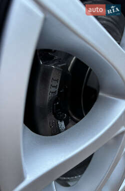 Хэтчбек Volkswagen Golf 2009 в 