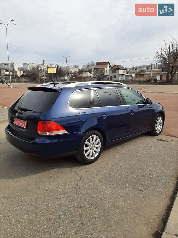 Універсал Volkswagen Golf 2009 в Харкові