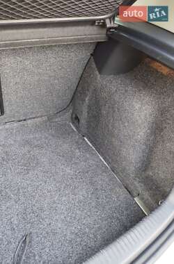 Хетчбек Volkswagen Golf 2012 в 