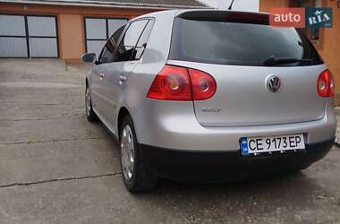 Хетчбек Volkswagen Golf 2006 в 