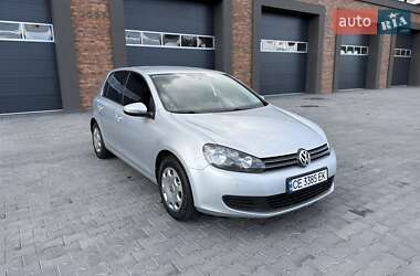 Хэтчбек Volkswagen Golf 2010 в 
