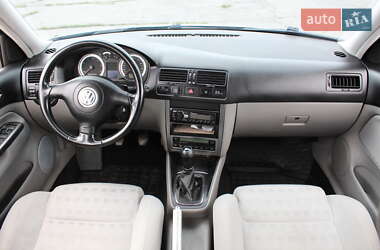 Універсал Volkswagen Golf 2006 в 