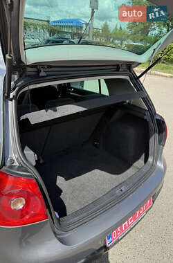 Хэтчбек Volkswagen Golf 2008 в 