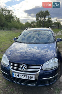 Універсал Volkswagen Golf 2008 в 