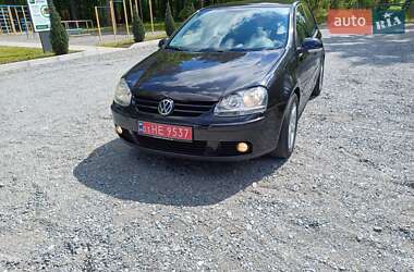 Хетчбек Volkswagen Golf 2006 в 