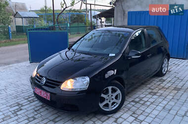 Хэтчбек Volkswagen Golf 2004 в Захарьевке