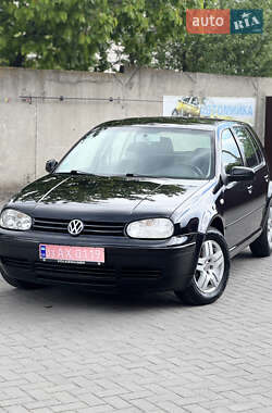 Хэтчбек Volkswagen Golf 2001 в Красилове