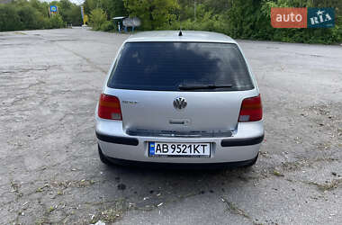 Хэтчбек Volkswagen Golf 1999 в 