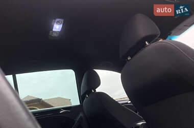 Хэтчбек Volkswagen Golf 2009 в 