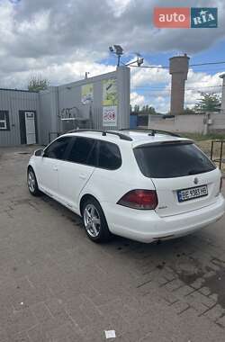Универсал Volkswagen Golf 2012 в 