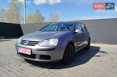 Хетчбек Volkswagen Golf 2005 в Березані