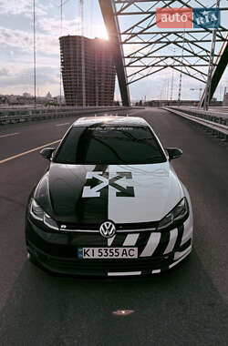 Хетчбек Volkswagen Golf 2017 в Боярці
