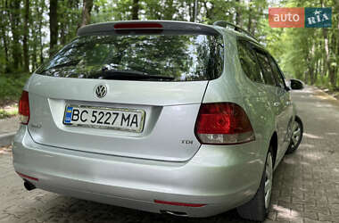 Універсал Volkswagen Golf 2009 в 