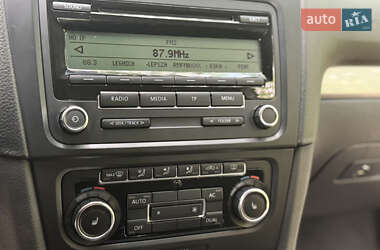 Універсал Volkswagen Golf 2009 в 