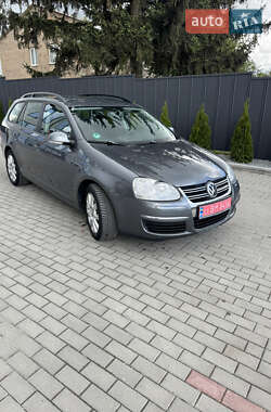 Універсал Volkswagen Golf 2008 в Луцьку