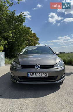 Універсал Volkswagen Golf 2015 в Києві