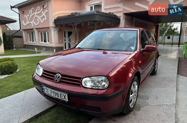 Хетчбек Volkswagen Golf 1999 в Чернівцях