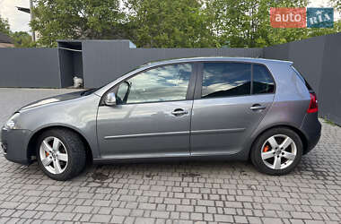 Хэтчбек Volkswagen Golf 2007 в 