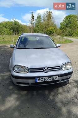 Універсал Volkswagen Golf 2000 в 
