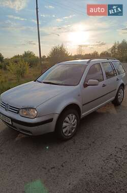 Універсал Volkswagen Golf 2000 в 