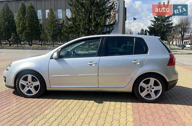 Хэтчбек Volkswagen Golf 2008 в 