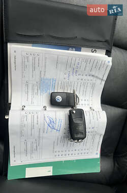 Хэтчбек Volkswagen Golf 2008 в 