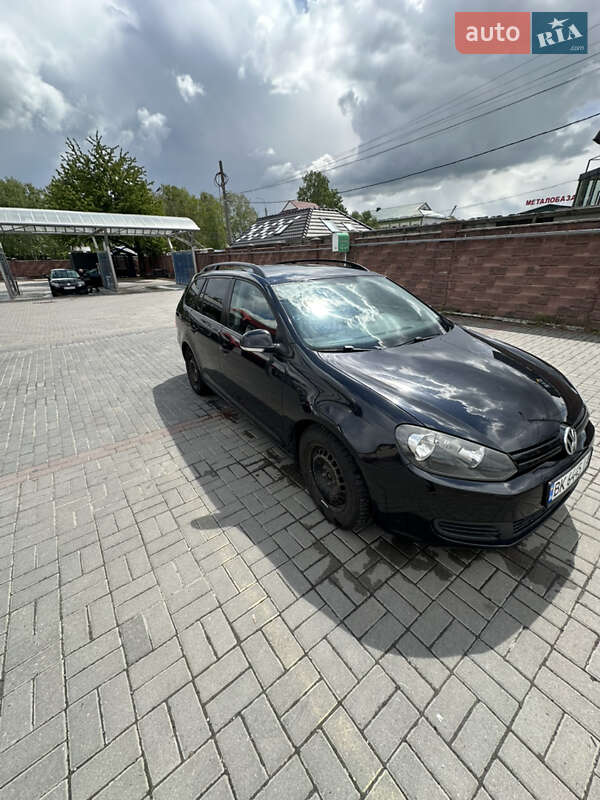 Універсал Volkswagen Golf 2009 в 