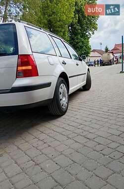 Універсал Volkswagen Golf 2003 в Самборі
