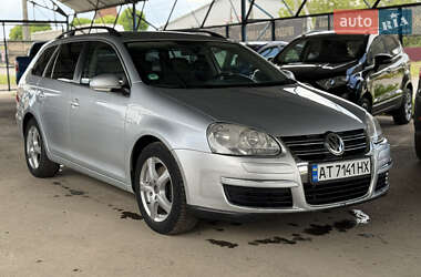 Універсал Volkswagen Golf 2009 в Івано-Франківську