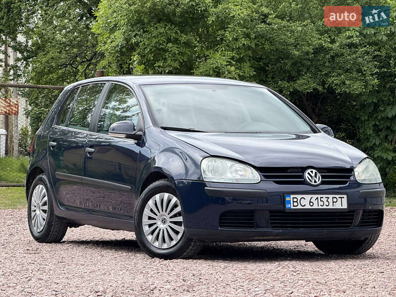 Хетчбек Volkswagen Golf 2004 в Дрогобичі