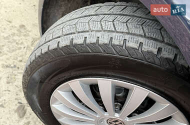 Хетчбек Volkswagen Golf 2004 в 