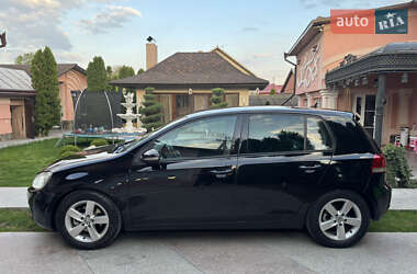 Хэтчбек Volkswagen Golf 2008 в 