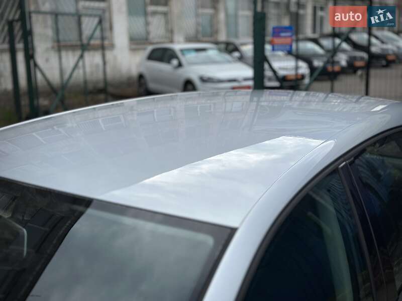 Хетчбек Volkswagen Golf 2009 в Сумах