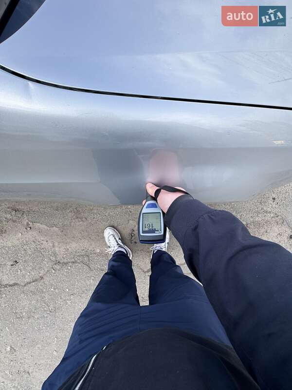 Хетчбек Volkswagen Golf 2009 в Сумах