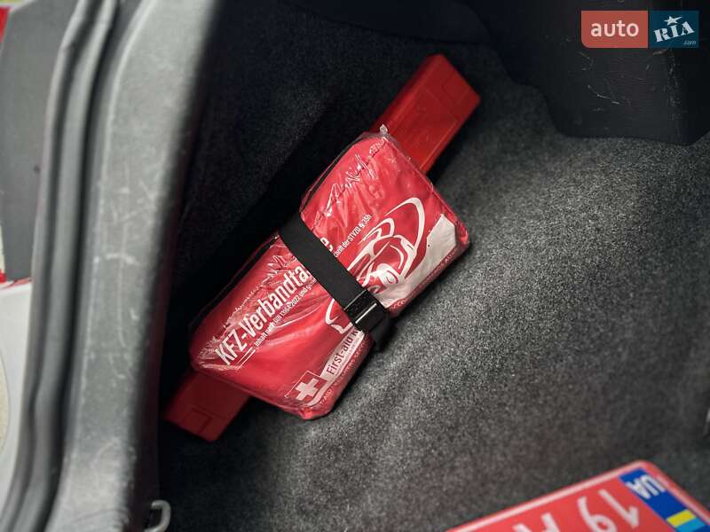 Хетчбек Volkswagen Golf 2009 в Сумах