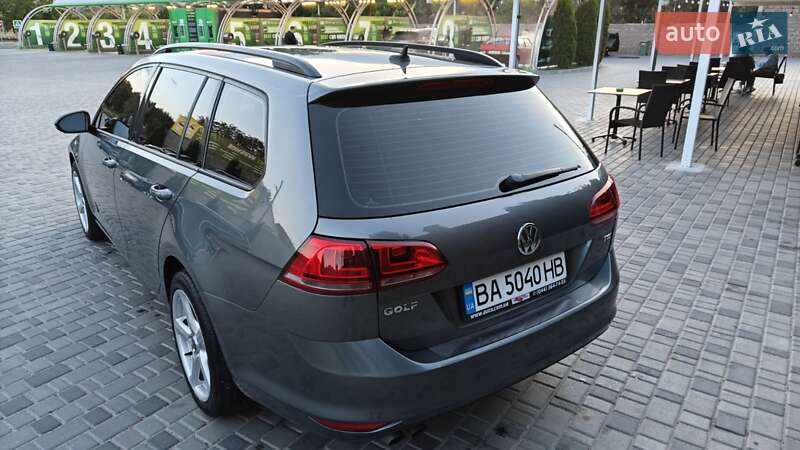 Універсал Volkswagen Golf 2015 в Кропивницькому