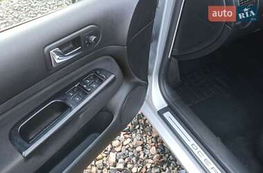 Хэтчбек Volkswagen Golf 2003 в 