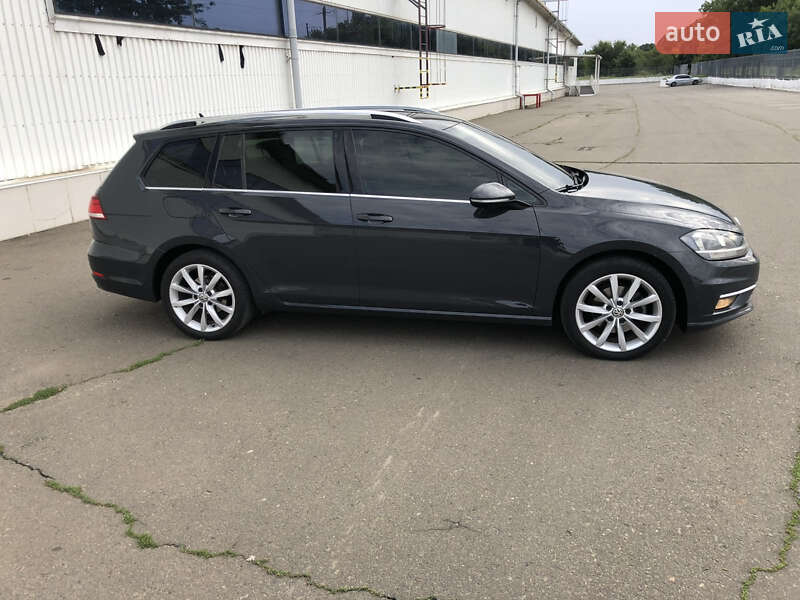 Универсал Volkswagen Golf 2017 в Белгороде-Днестровском
