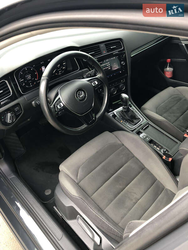 Универсал Volkswagen Golf 2017 в Белгороде-Днестровском