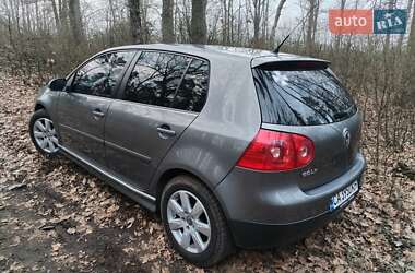 Хэтчбек Volkswagen Golf 2007 в Черкассах