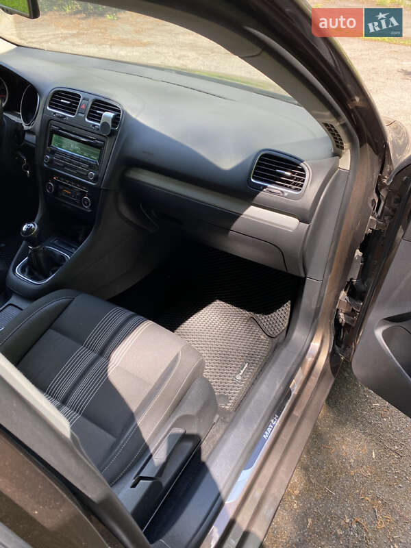 Универсал Volkswagen Golf 2013 в Немирове