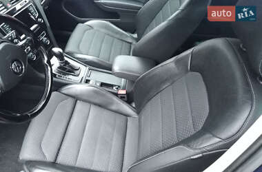 Универсал Volkswagen Golf 2014 в 