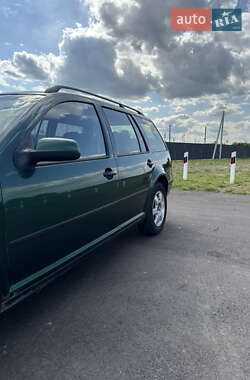 Універсал Volkswagen Golf 2000 в 