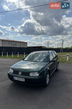 Універсал Volkswagen Golf 2000 в 