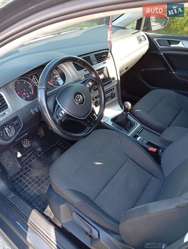 Універсал Volkswagen Golf 2015 в Мукачевому