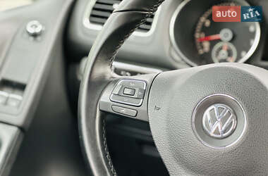 Хетчбек Volkswagen Golf 2009 в 