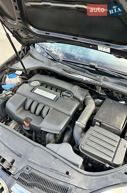 Універсал Volkswagen Golf 2008 в 