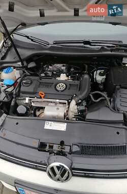 Универсал Volkswagen Golf 2010 в 