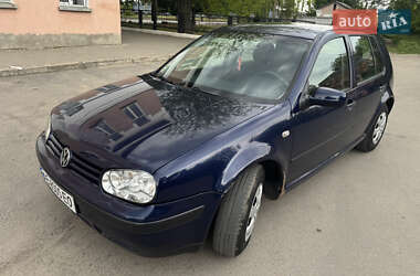 Хетчбек Volkswagen Golf 2003 в 