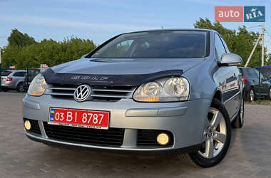 Хэтчбек Volkswagen Golf 2008 в 